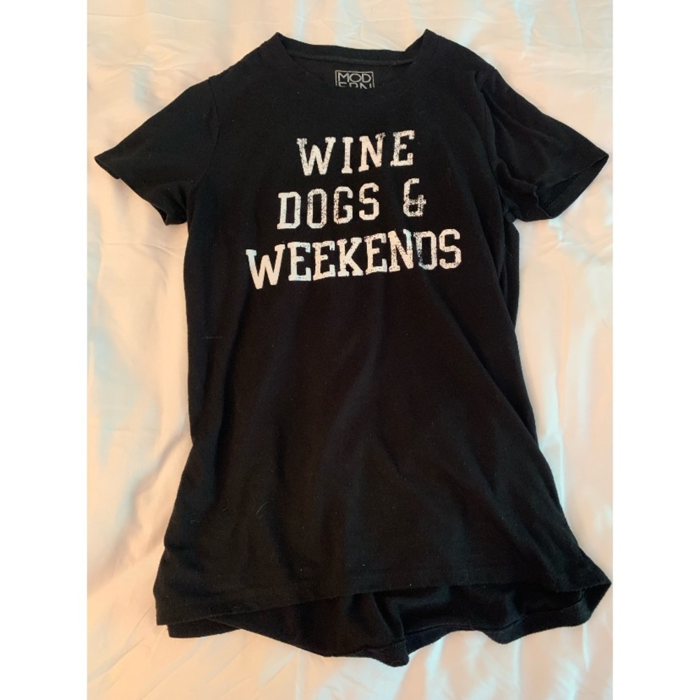 Graphic T